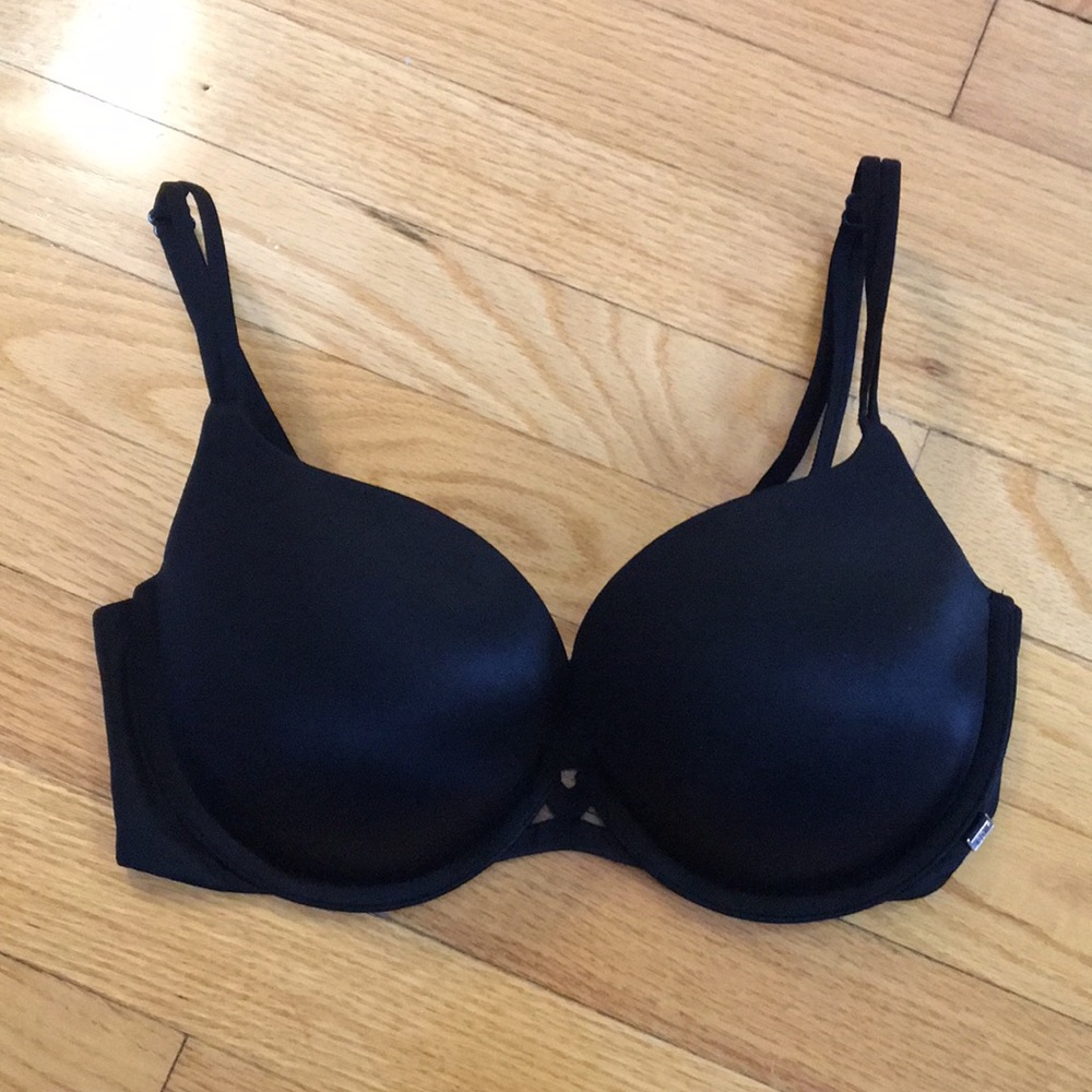 Victoria's Secret very sexy push-up bra